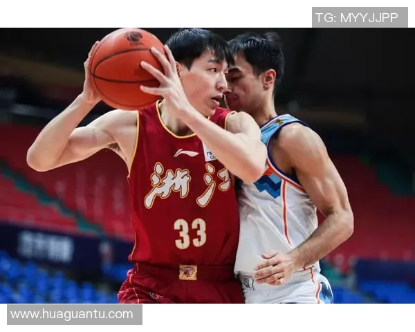 深圳篮球队在世界锦标赛积分榜上以53分稳居第一名展现强劲实力